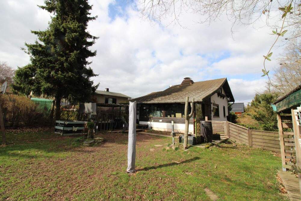 Thumbnail-Platz für die Familie in idyllisch angelegtem Grundstück - EFH in Waltershausen OT Winterstein