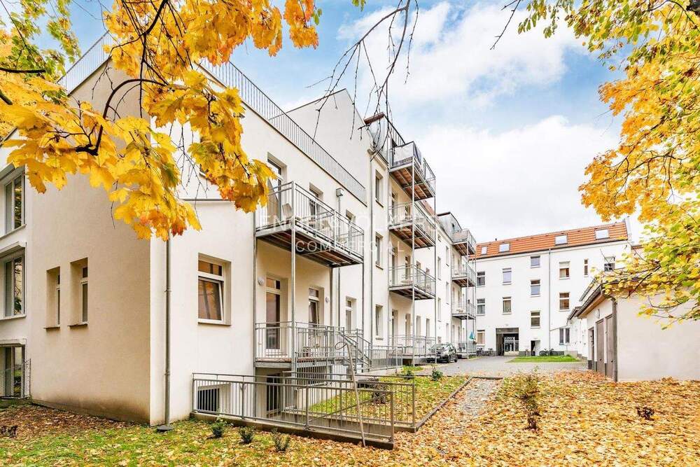 Thumbnail-Umfassend saniertes und möbliertes Wohn- und Geschäftshaus in Mariendorf