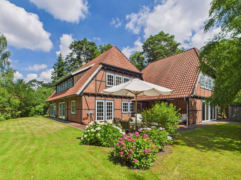 Hausansicht vom Garten