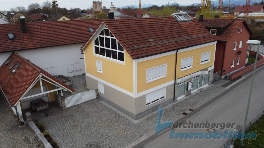 Thumbnail-Schönes Wohn- und Geschäftshaus in Osterhofen