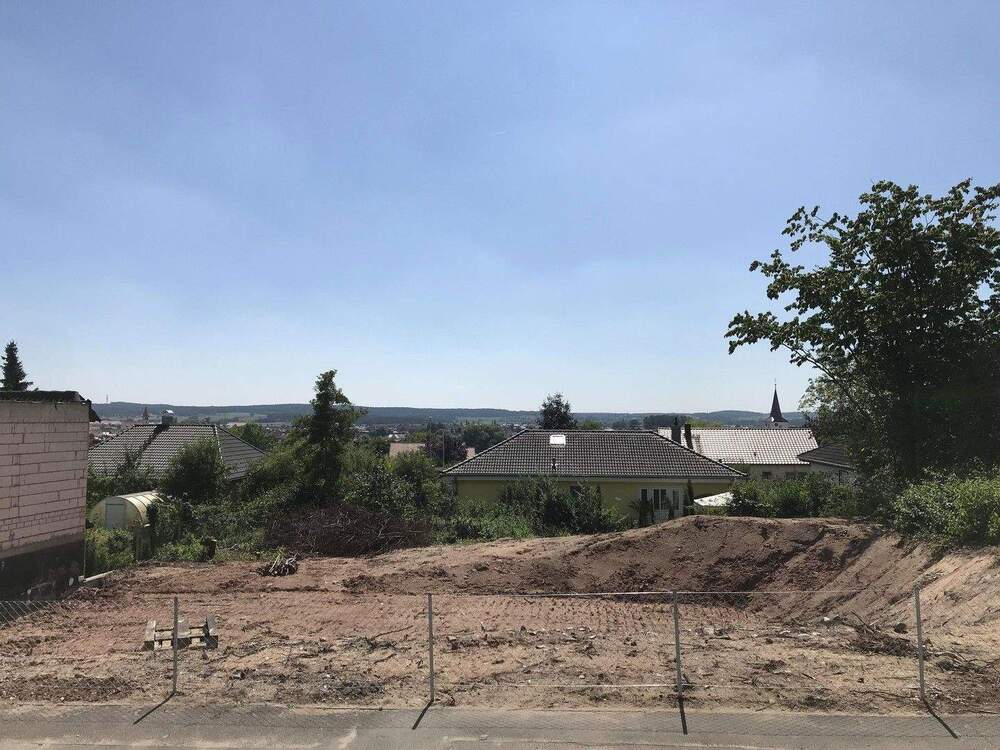 Thumbnail-Grundstück für DHH 10% günstiger als im Neubaugebiet, sonniger Südhang, Adelsdorf-Aisch