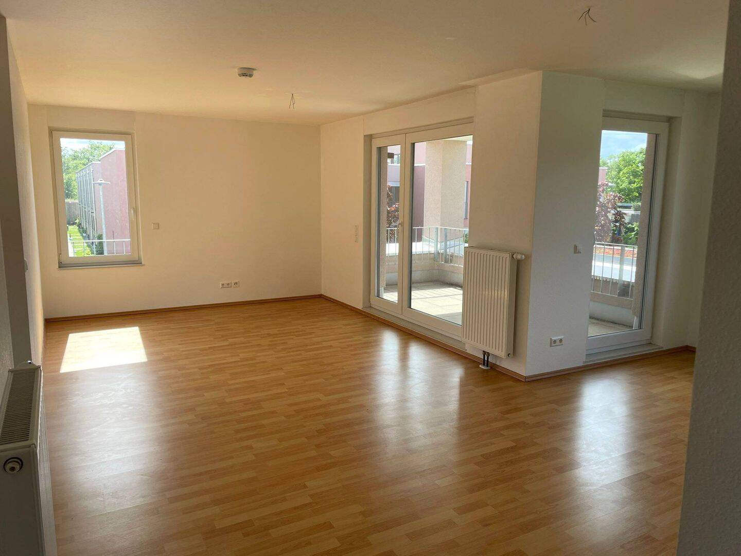 Thumbnail-Stilvolle 3-Zimmer-Wohnung mit Einbauküche und Balkon