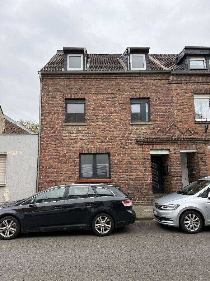 Thumbnail-geräumiges Mehrfamilienhaus mit großem Garten für Ihre neuen Mieter!