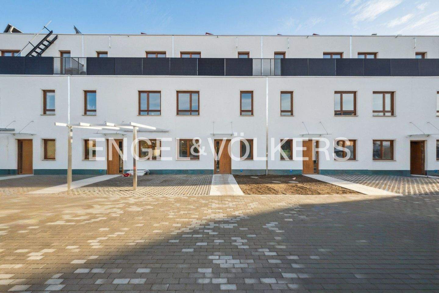 Thumbnail-Exklusives Reihenhaus am Mündesee: Modernes Wohnen mit Seeblick und Berlin-Anbindung in Angermünde