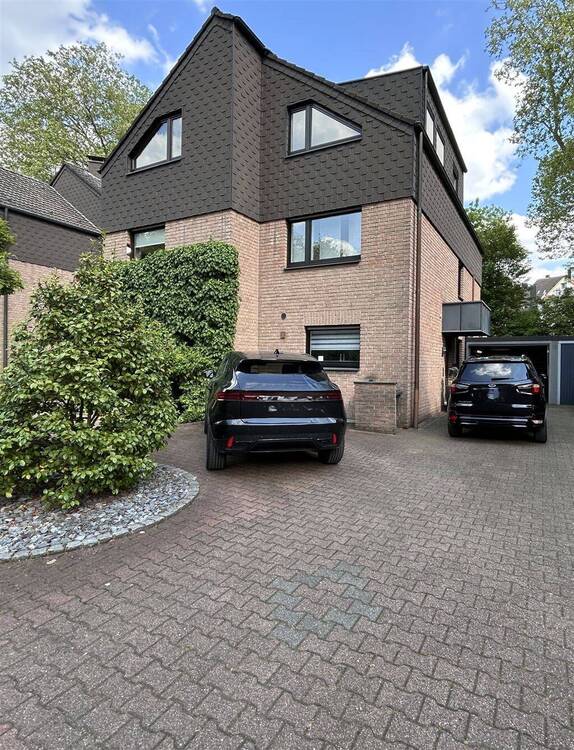 Thumbnail-Exklusiv modernisierte Doppelhaushälfte mit Wellnessbereich - hochwertiges Wohnen in Gelsenkirchen