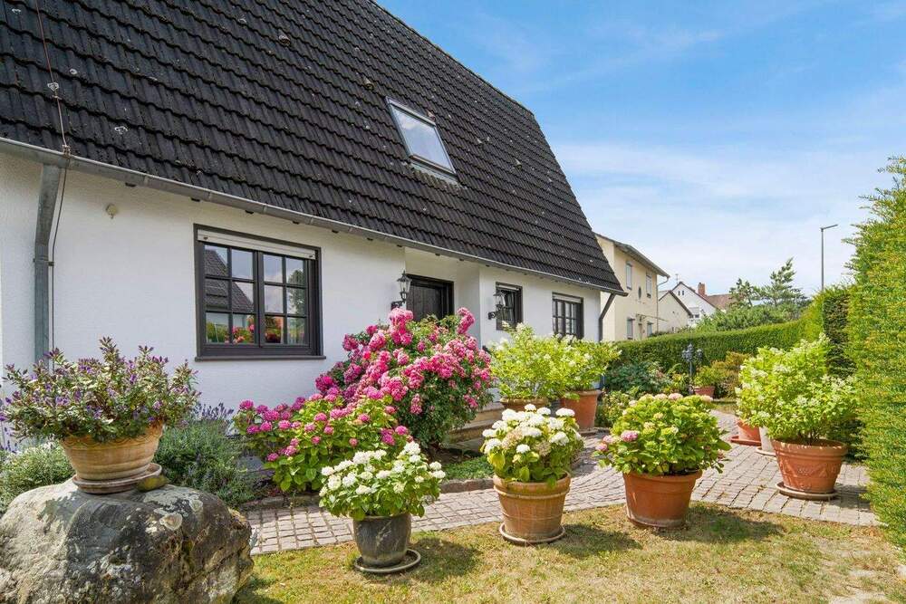 Thumbnail-EFH mit hochwertiger Ausstattung, Einliegeroption, Garten & Galerie