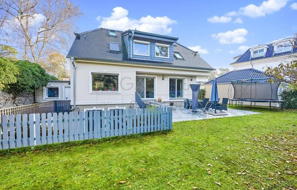 Thumbnail-HOCHWERTIG SANIERTES EINFAMILIENHAUS WENIGE SCHRITTE ZUM GRUNEWALD