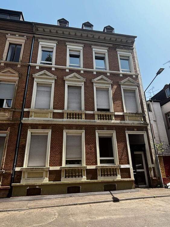 Thumbnail-Attraktives Mehrfamilienhaus in Trier – Voll vermietet, modernisiert und bereit für Ihre Investition!