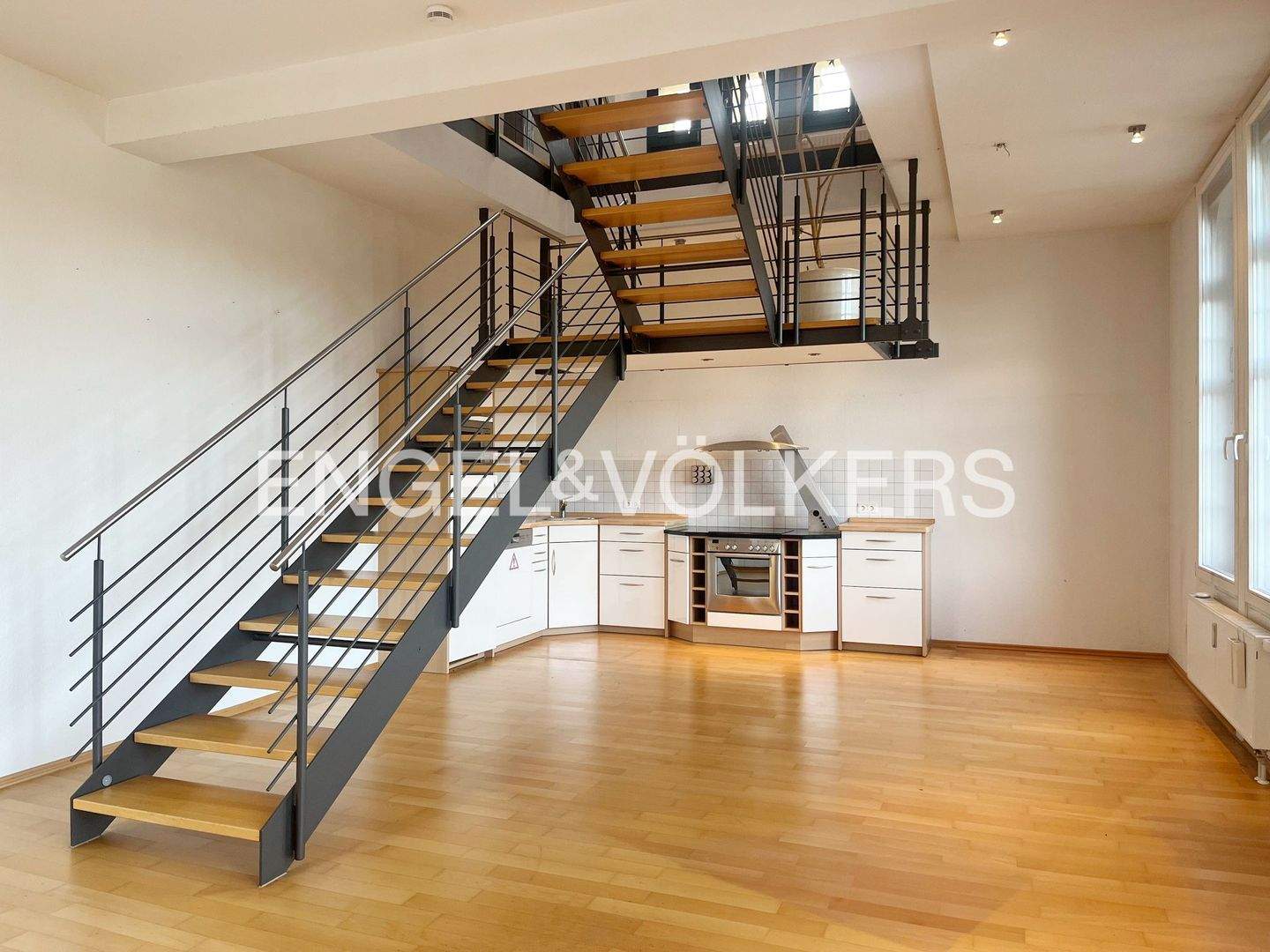 Thumbnail-Wohnen mit Loftcharakter . 4,5-Zimmer-Maisonette-Wohnung über drei Etagen im Denkmalobjekt