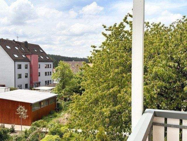 Thumbnail-RESERVIERT | Bereit zum Einzug: Gepflegte 3-Zimmer-ETW mit Balkon & Stellplätzen in Winkelhaid | provisionsfrei