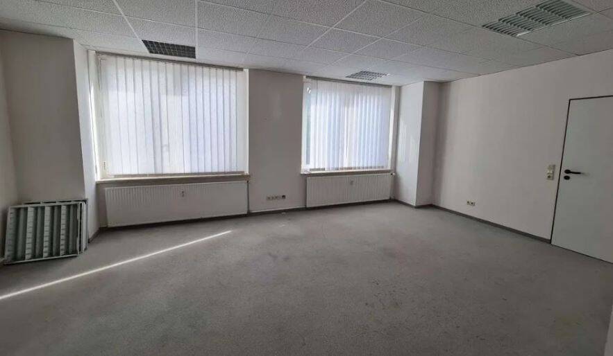 Thumbnail-Großzügige Bürofläche mit Parkmöglichkeiten - flexibel, sofort verfügbar