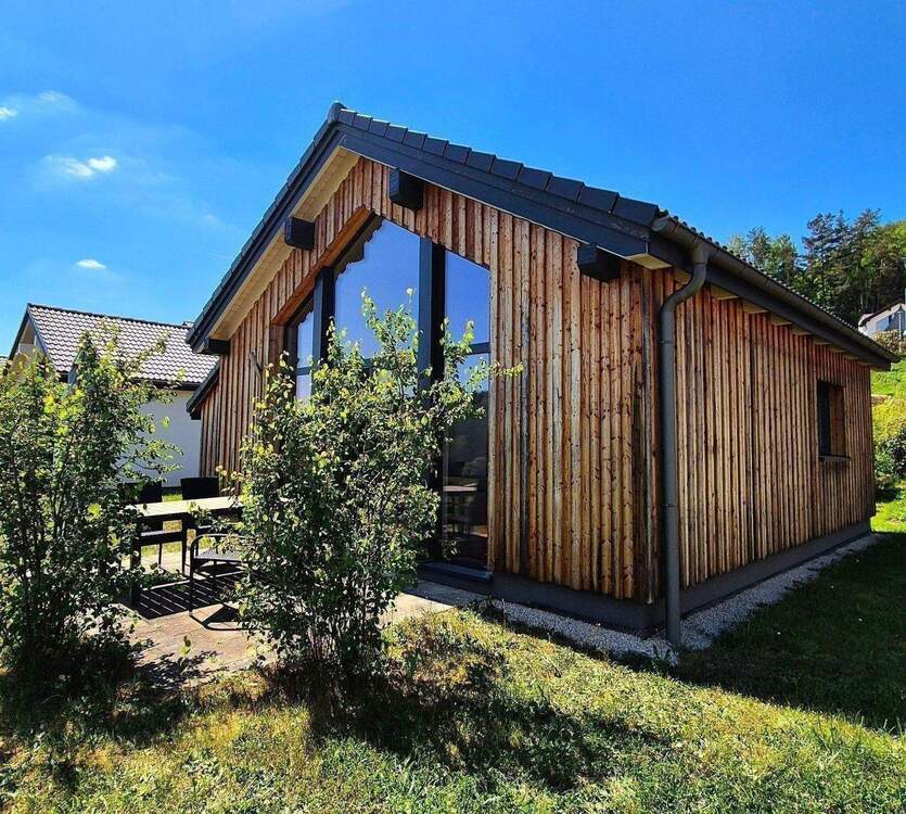 Thumbnail-Ruhe und Erholung genießen, im Thermen-Feriendorf Obernsees. Gemütlicher Bungalow, voll möbliert. Einzug sofort möglich.