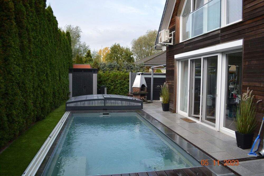 Thumbnail-Traumhaftes luxuriöses EFH mit Wintergarten, Swim- and Funpool, Doppelcarport