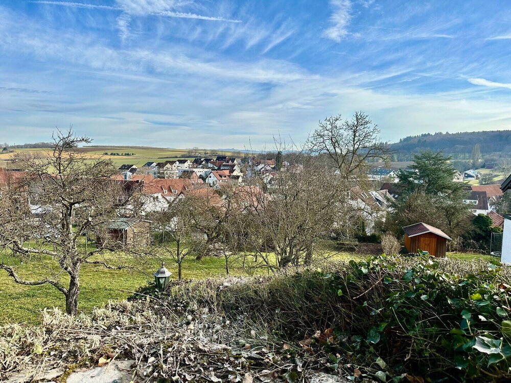 Thumbnail-Spacious 150 m² Apartment with Stunning Green Views & Swabian Alb Panorama