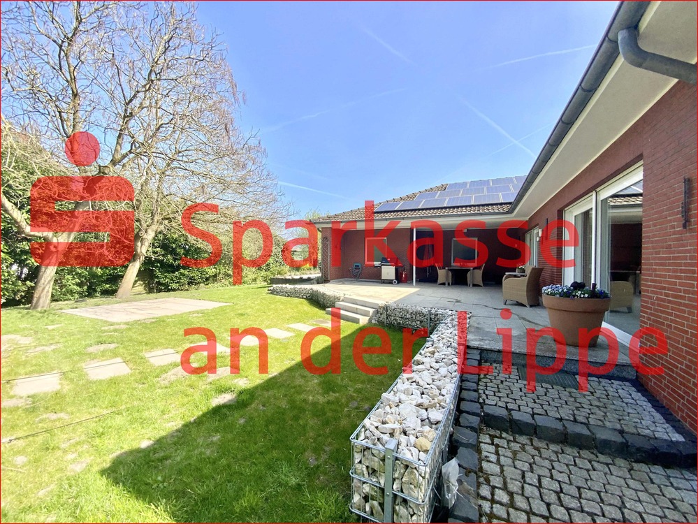 Thumbnail-EIN BEEINDRUCKENDER BUNGALOW MIT VIEL PLATZ FÜR ZWEI GENERATIONEN!