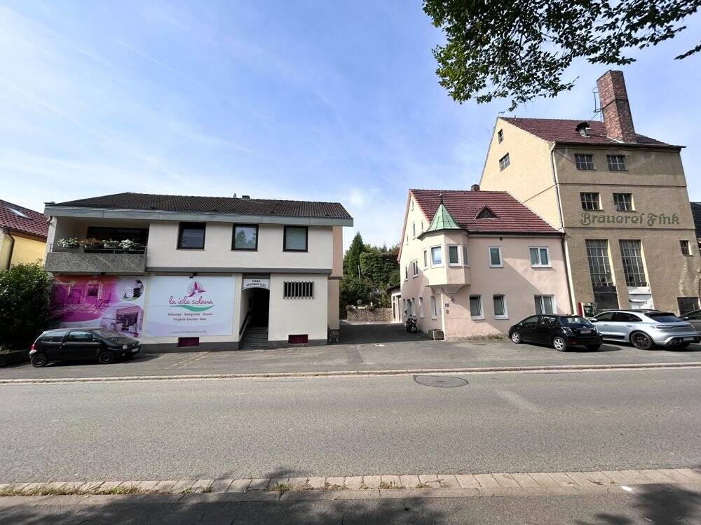 Thumbnail-Mehrfamilienhaus mit moderner Praxis und ehemaliger Brauerei auf großzügigem Grundstück in Meeder!