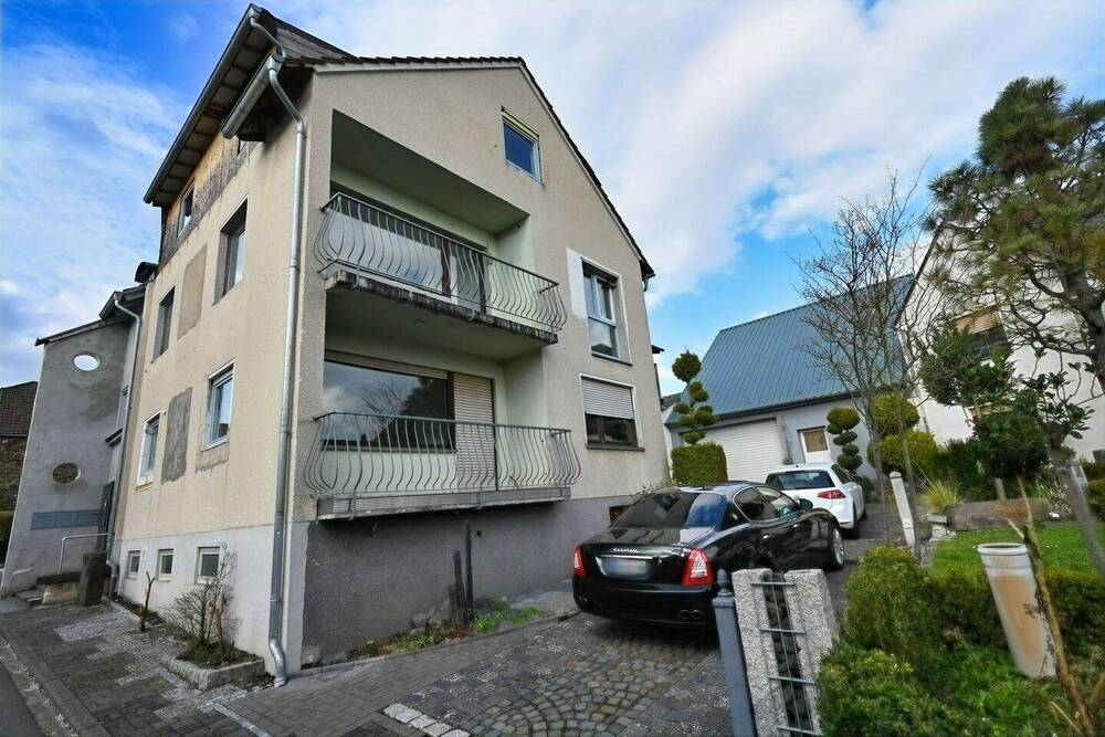 Thumbnail-Mehrfamilienhaus mit 4 Wohneinheiten, Scheune und Garten