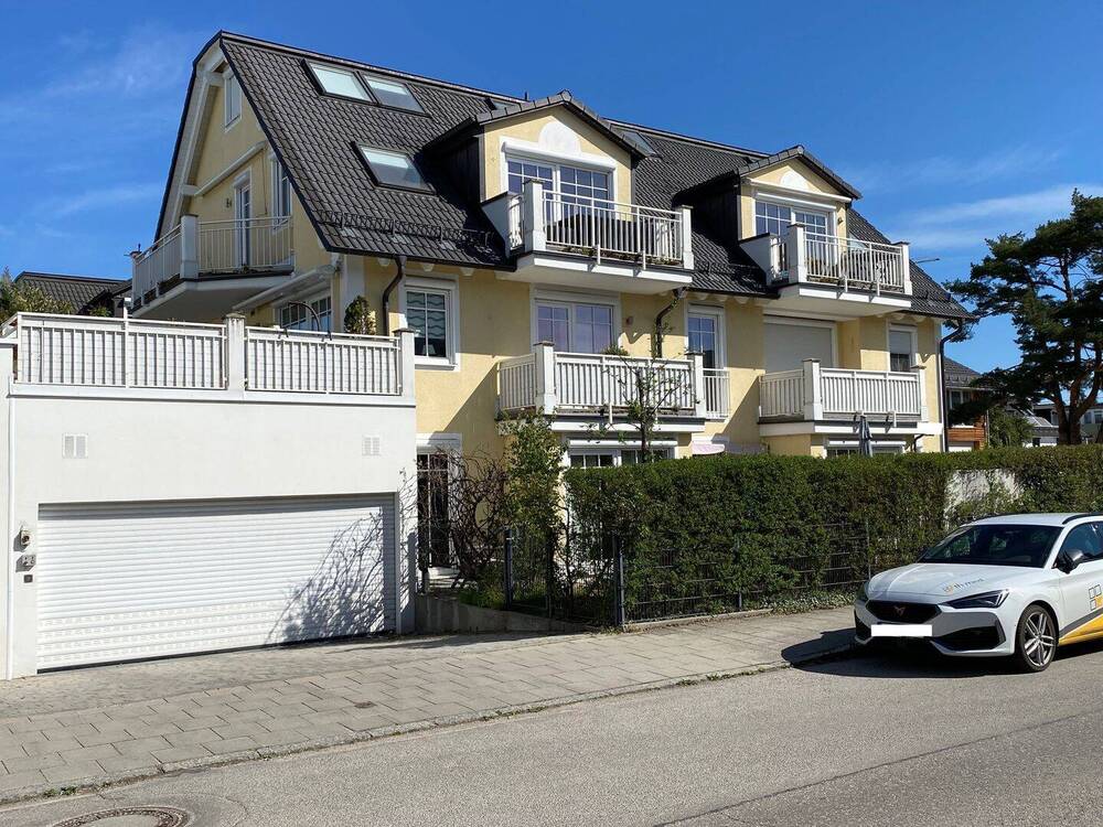 Thumbnail-Raum auf zwei Ebenen: Gartenwohnung mit zwei Terrassen, flexiblem Souterrain & S-Bahn-Anbindung