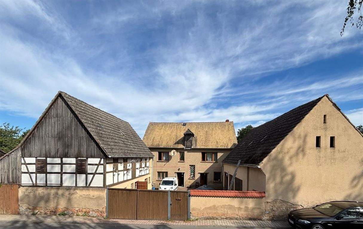 Thumbnail-Historischer 3-Seitenhof mit großem Grundstück und viel Potenzial