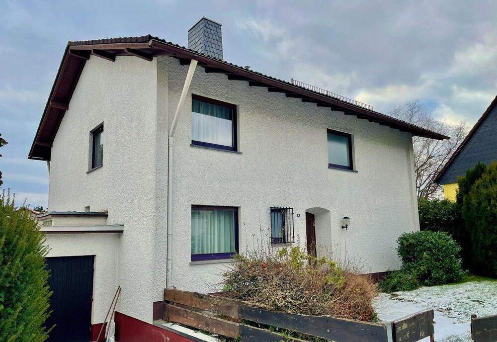 Thumbnail-TOP-GELEGENHEIT SEULBERG: 8 Zimmer & 651 m² Süd-Grundstück jetzt für 699.000 € - Provisionsfrei