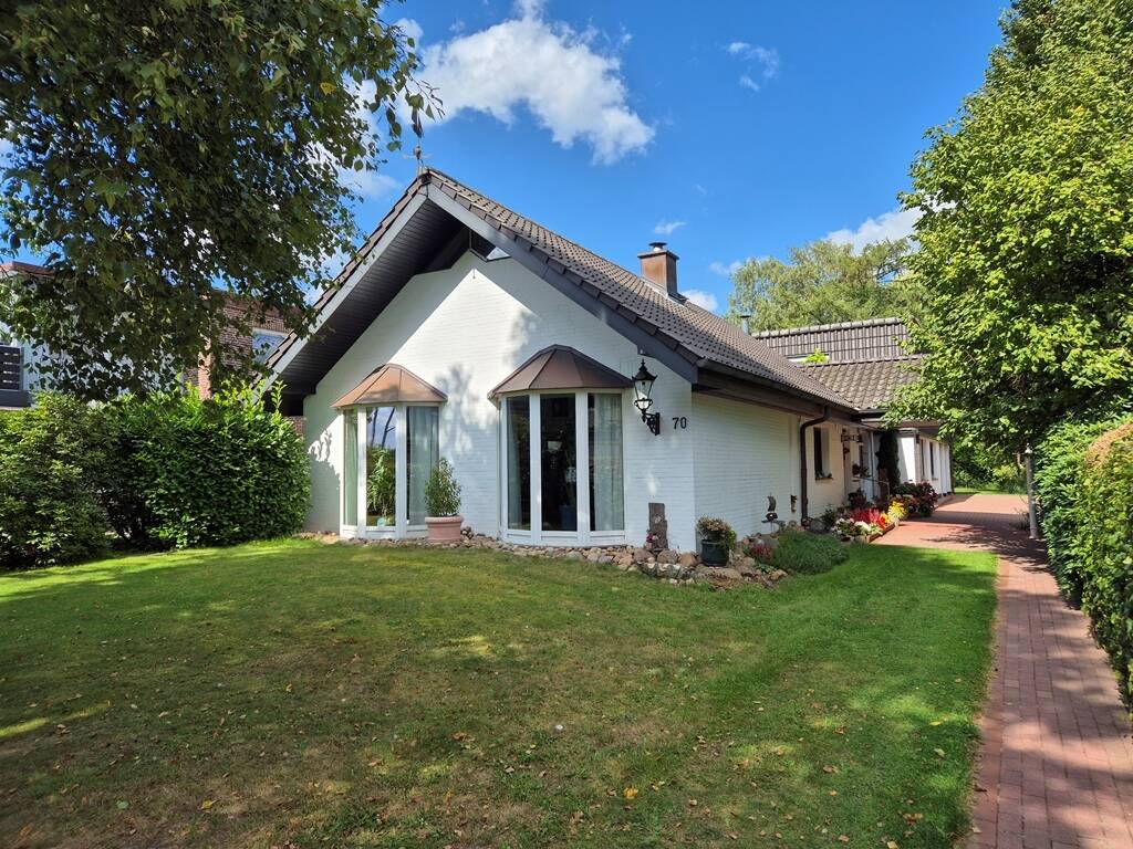 Thumbnail-Vielseitiges Familienmodell mit Platz für Hobbys in ländlichem Umfeld von Hörsten