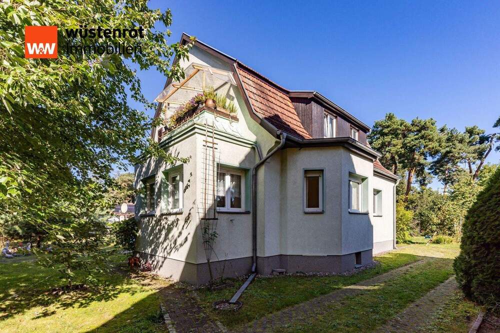 Thumbnail-Attraktives Zweifamilienhaus mit einer vermieteten Wohneinheit in Zeuthen bei Berlin!