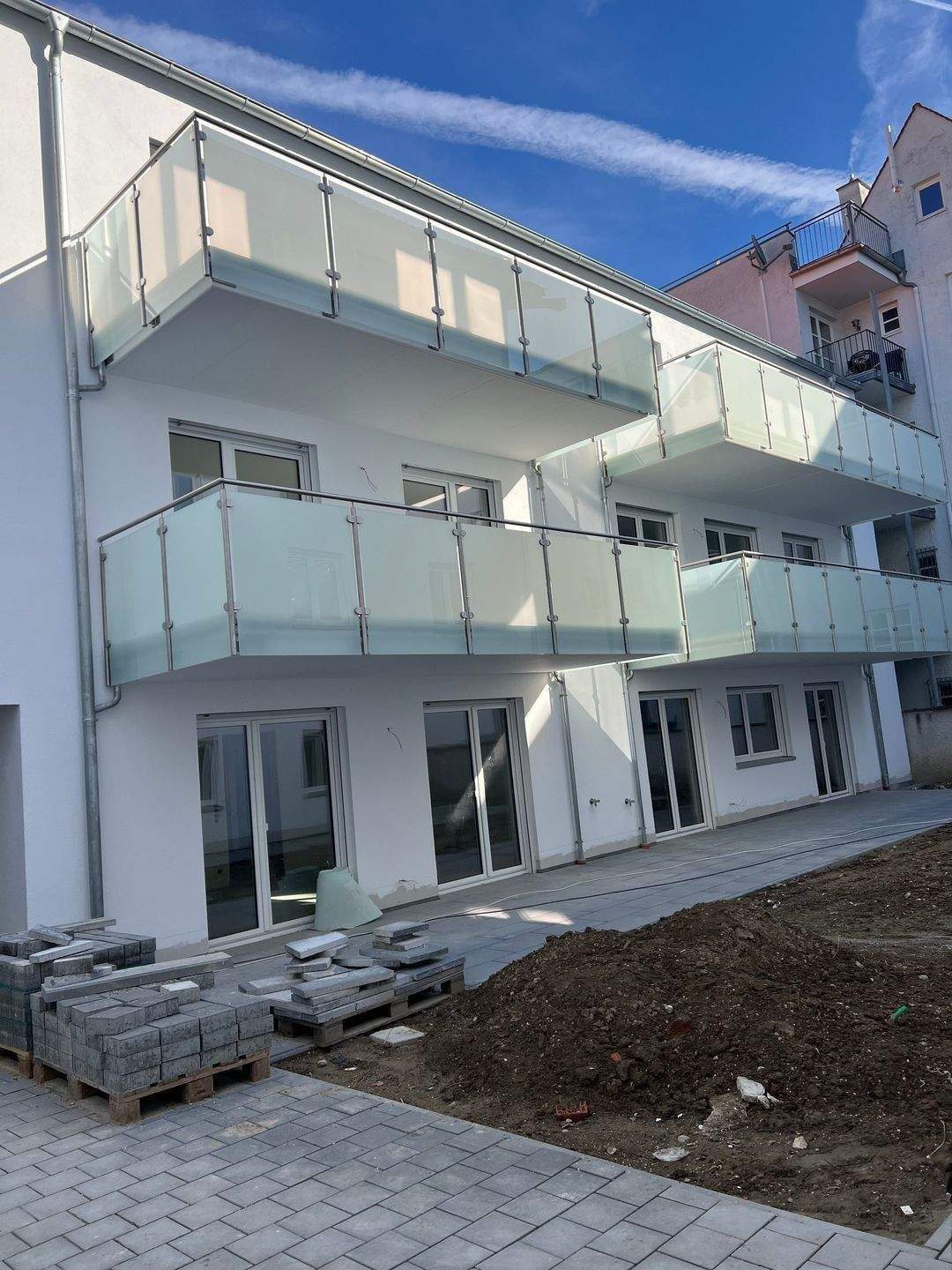 Thumbnail-NEUMANN - Neubau! Modernes Wohnen im Zentrum von Ingolstadt - Nur noch 6- Wohnungen verfügbar! Jetzt degressive Abschreibung mit 5%!