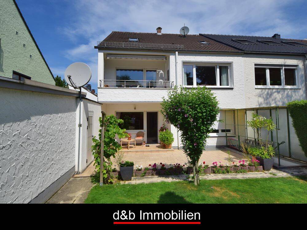 Thumbnail-Kauf im Paket: 2 vermietete Wohnungen & 1 Garage in einem 3-Familienhaus in Bonn-Röttgen.