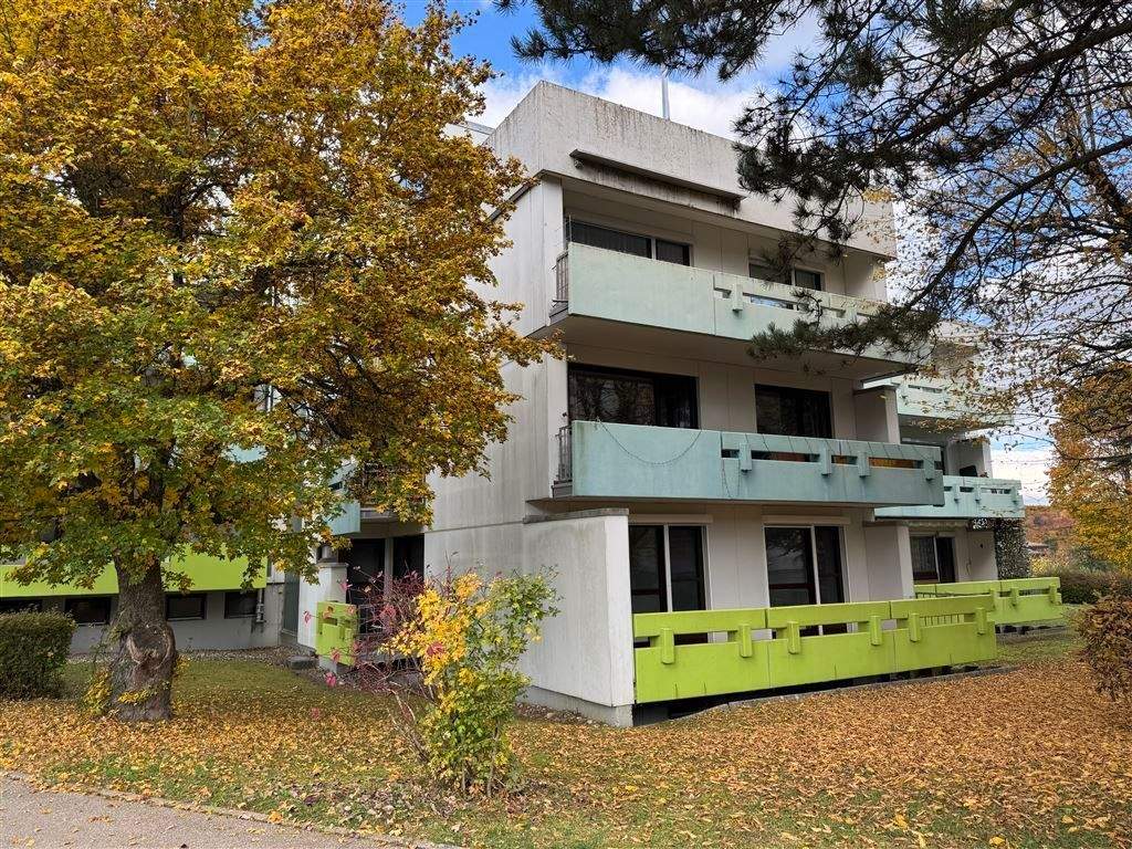 Thumbnail-Gemütliche 2,5-Zi-Whg mit 2 Balkonen und Garage in ruhiger Lage