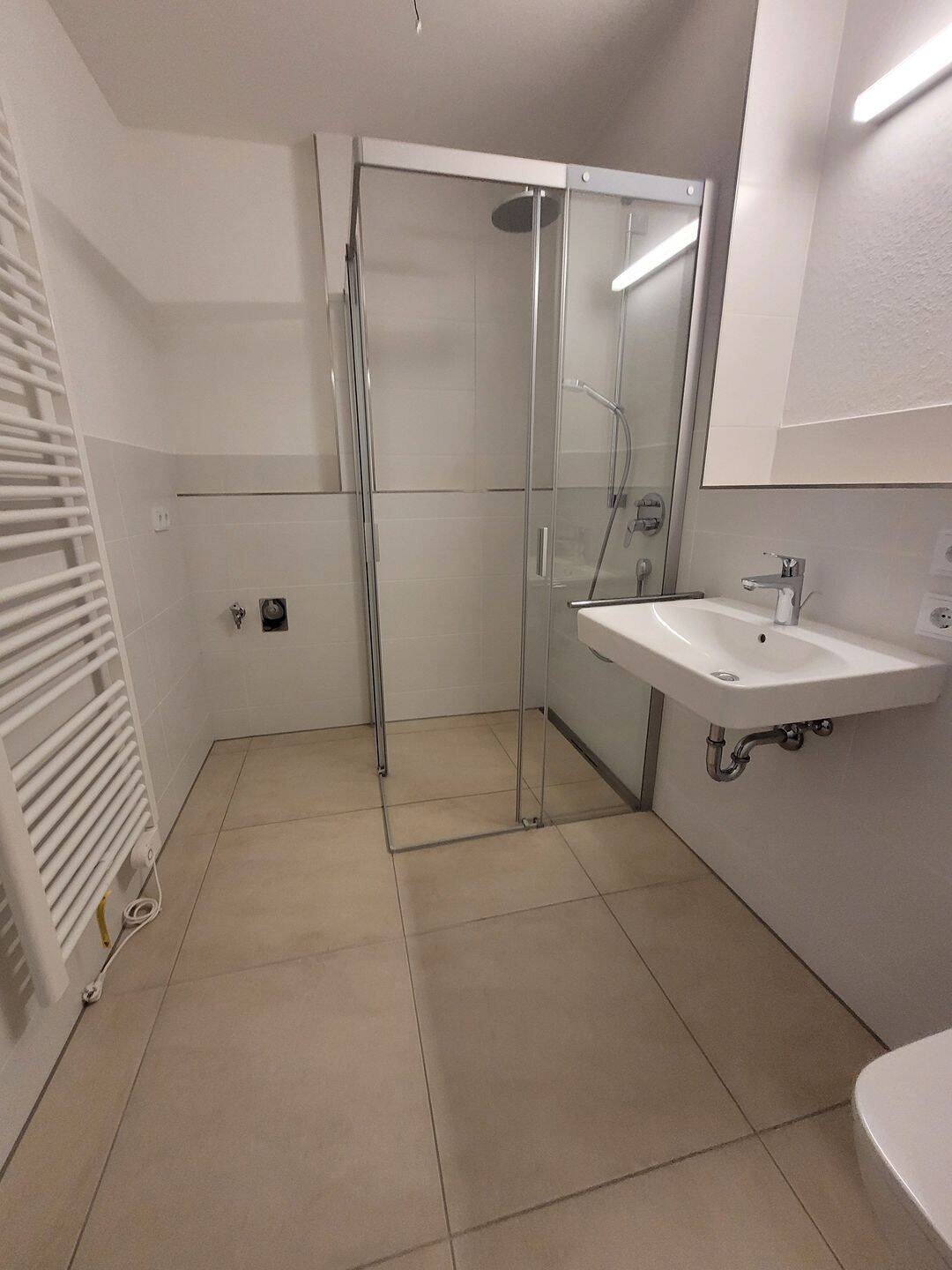 Thumbnail-Hochwertige 2 Zimmer-EG-Stadtwohnung mit EBK, Terrasse u. Garten in Kirchheim-Teck
