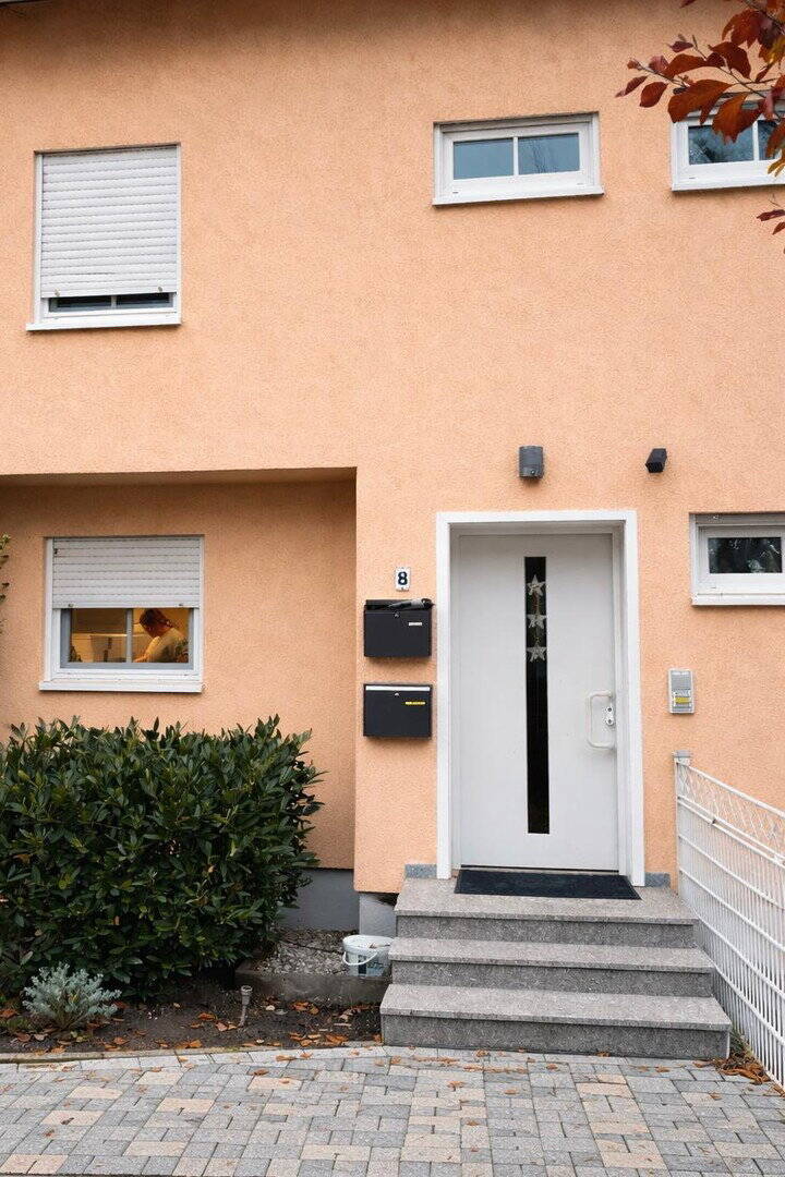 Thumbnail-Einfamilienhaus mit Einliegerwohnung in Oftersheim