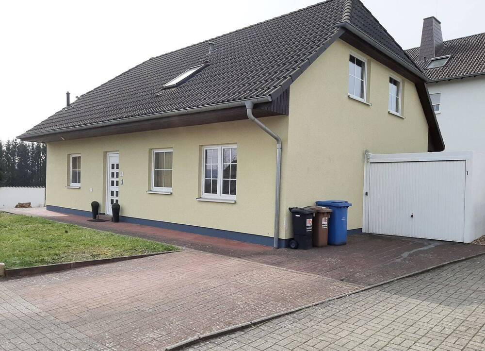 Thumbnail-Einfamilienhaus in Hütschenhausen