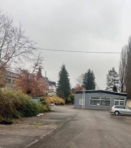 Thumbnail-Gewerbeeinheit auf einem großen zentral gelegenen Grundstück in Wadgassen zu verkaufen