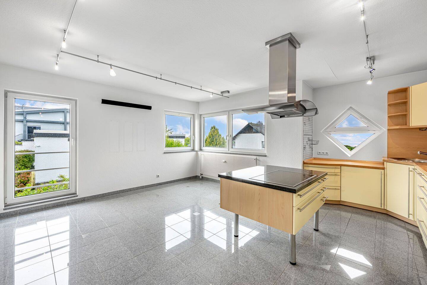 Thumbnail-Exklusives Wohnen über den Dächern von Bochum-Stiepel