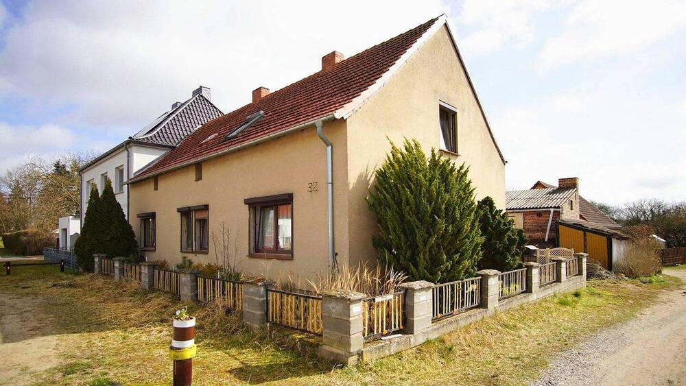 Thumbnail-Schönes großes Einfamilienhaus mit Dachterrasse und viel Potential in idyllisch Lage von Hohensaaten