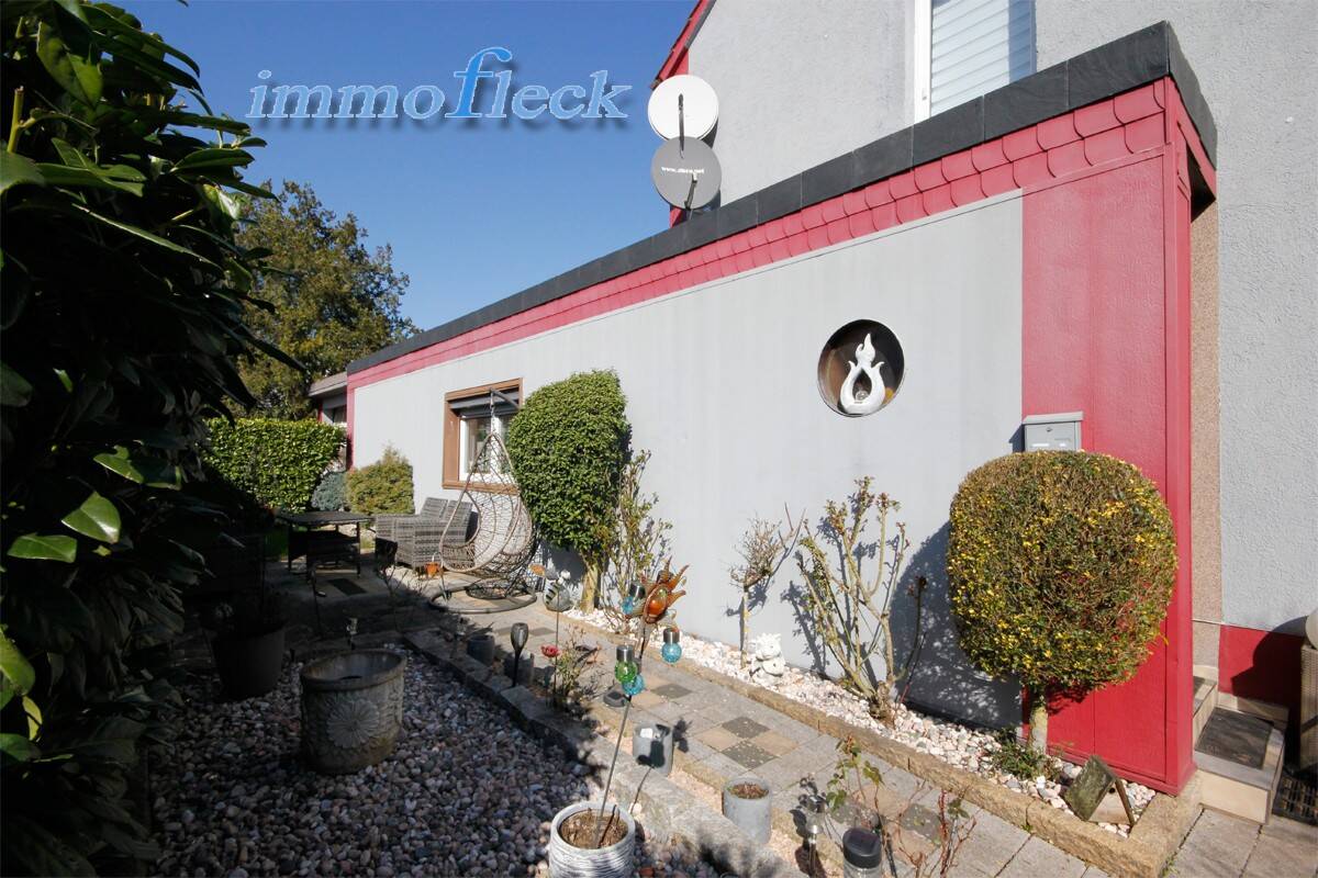 Thumbnail-1-2 Fam. - Haus auf 416 m² großem Grundstück!!!
