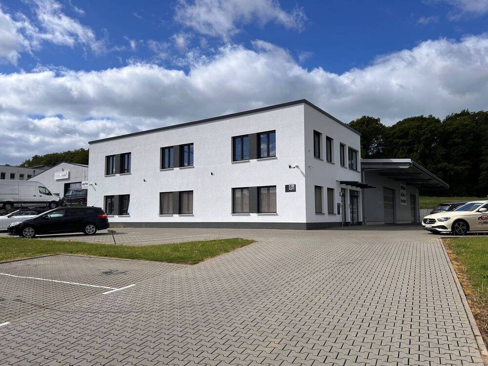 Thumbnail-Moderne Bürofläche mit Glasfaser, Klima & Stellplätzen – 164 m² in Wetzlar