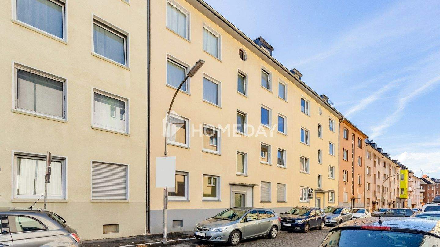 Thumbnail-Charmante Renovierungs-Chance: Ideal geschnittene 2-Zimmer-Wohnung in Innenstadtlage