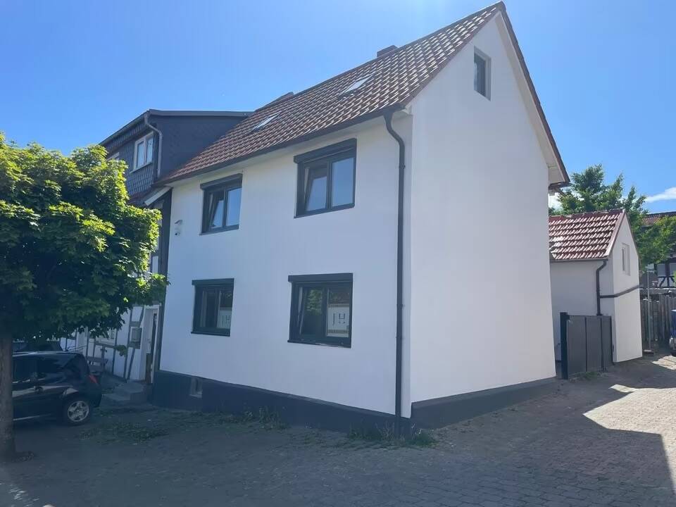 Thumbnail-Saniertes Einfamilienhaus: Energieeffizienz und Charme in Hammersbach