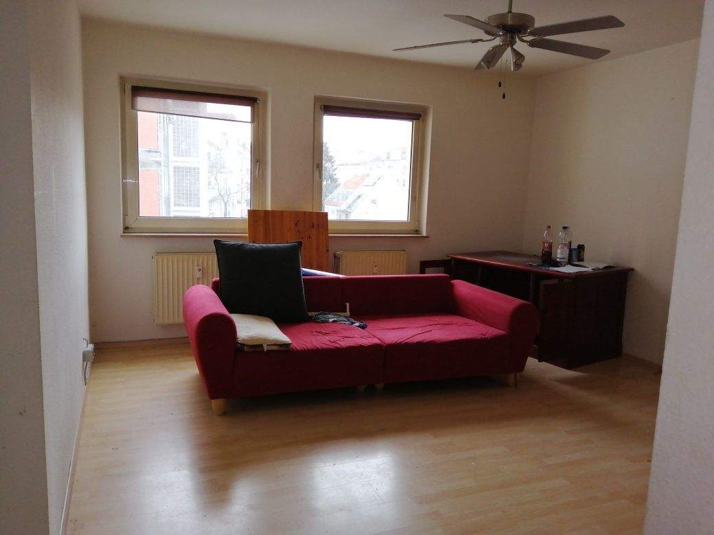 Thumbnail-Helle, ruhige 4 Zimmer Wohnung Nähe Stresemannplatz