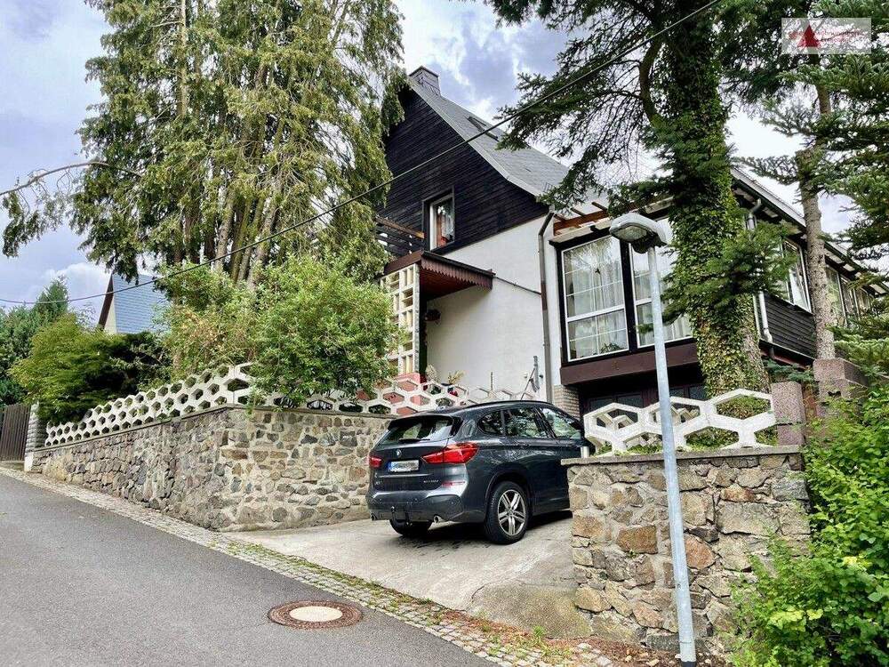 Thumbnail-Einfamilienhaus in schöner Lage in Schlottwitz zu verkaufen!