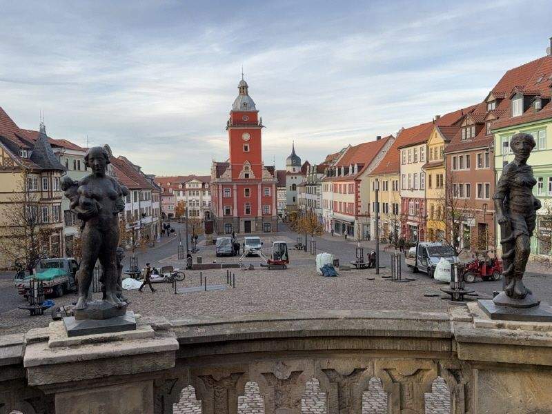 Thumbnail-attraktives Mehrfamilienhaus