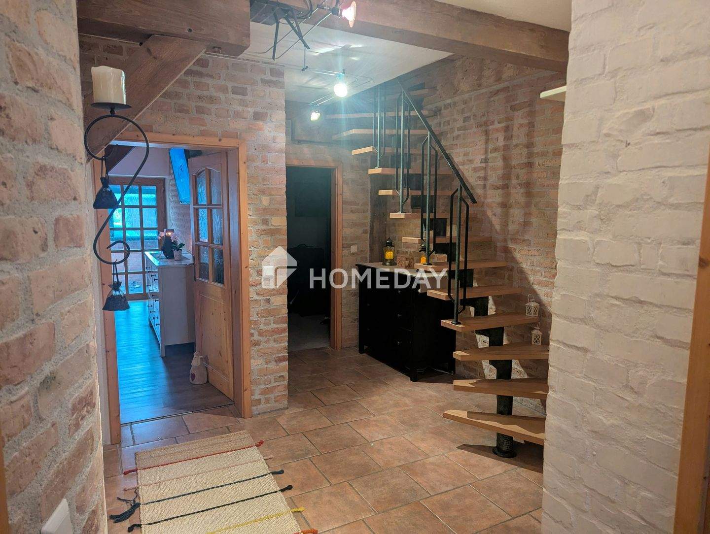 Thumbnail-Reihenhaus in ruhiger Lage mit 3 Zimmern, schönem Garten und sonnigen Terrassen