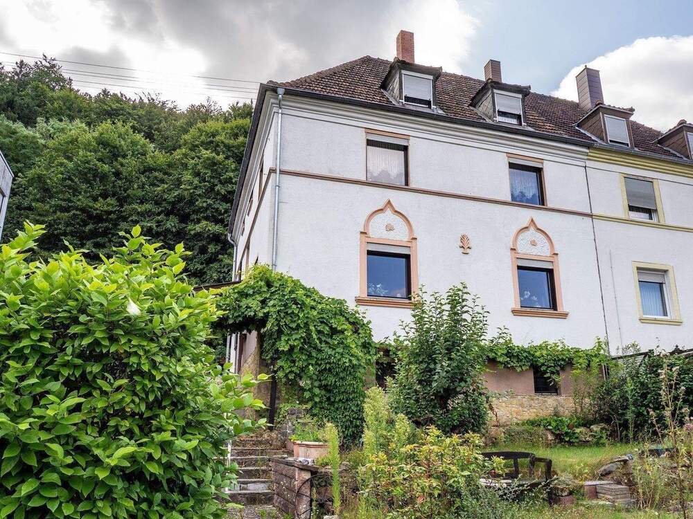 Thumbnail-Zweifamilienhaus in SaarbrückenScheidt zu verkaufen!