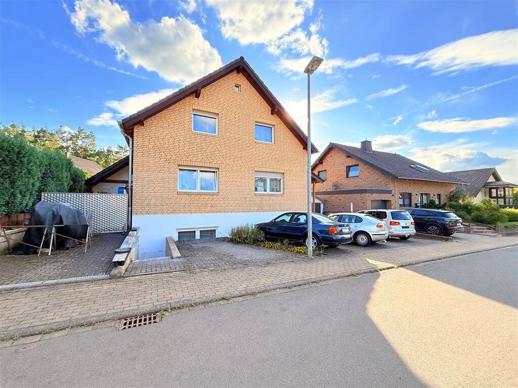 Mehrfamilienhaus 