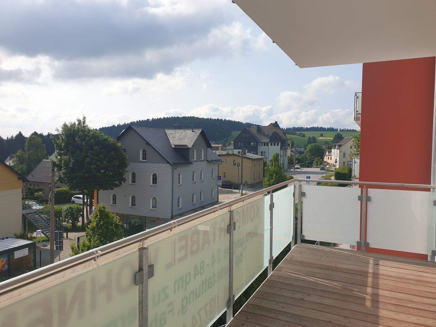 Thumbnail-Großer Balkon! Mit Aufzug und ebenerdiger Dusche! Solarstromnutzung! Erstbezug! Sofort bezugsfrei!