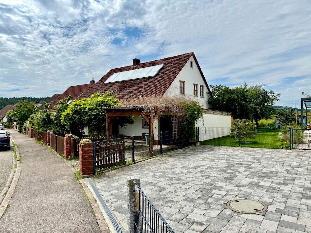 Thumbnail-Familientraum auf Ortsrand von Lichtenau