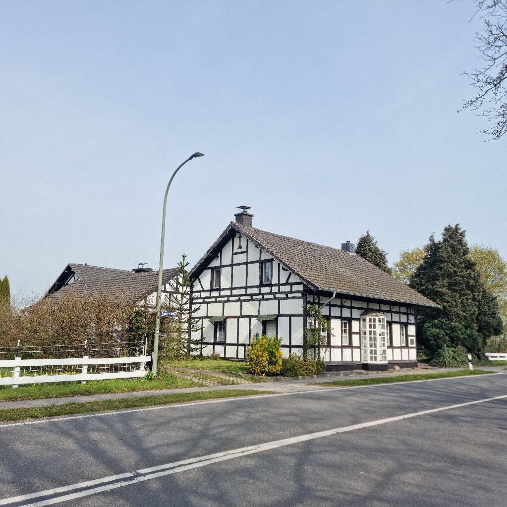 Thumbnail-Fachwerkhaus mit Einliegerwohnung und Pferdeboxen mit ca. 14.000 m² Grundstück am Niederrhein