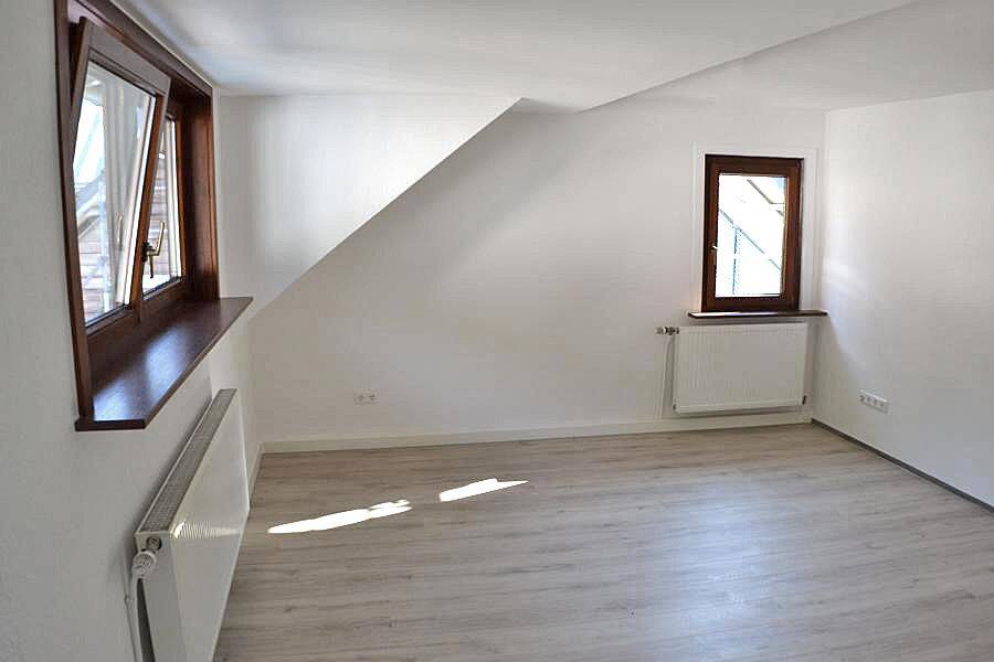 Thumbnail-4-Zi-Dachgeschosswohnung im Herzen von Bad Wildbad