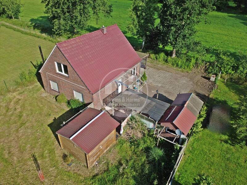 Thumbnail-Aus Alt macht Neu: Renovierungsbedürftiges EFH in zweiter Reihe